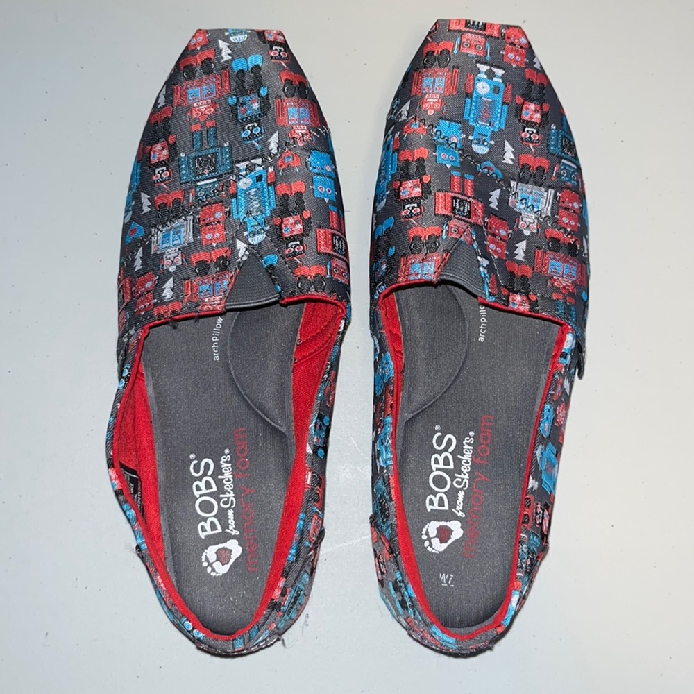Bob’s from sketchers size 7.5 ROBOT print
